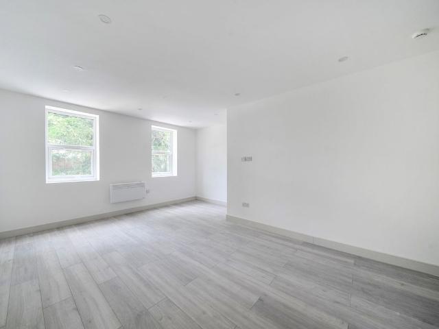 Room for rent in London Borough of Croydon, Greater London