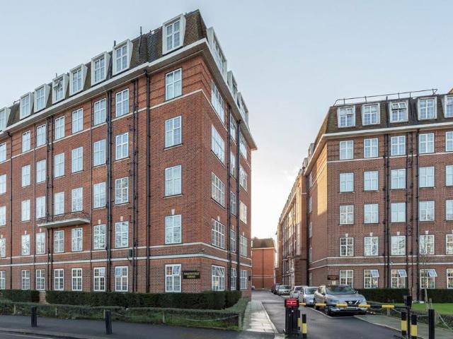 Apartment for rent in London Borough of Hounslow, Greater London