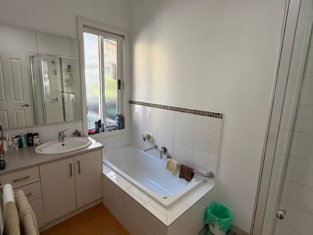 Room for rent in Camerons Creek, Victoria