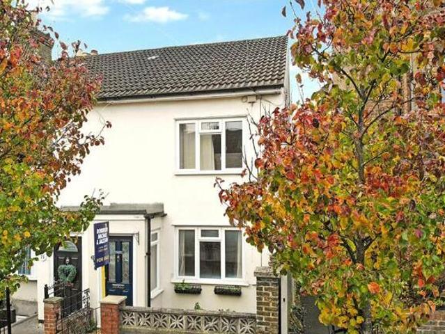 House for sale in Vinters Park, Midway