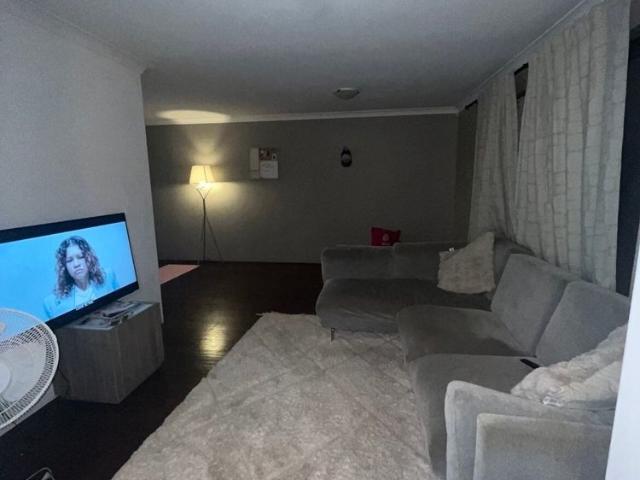 Room for rent in Heathridge, Western Australia