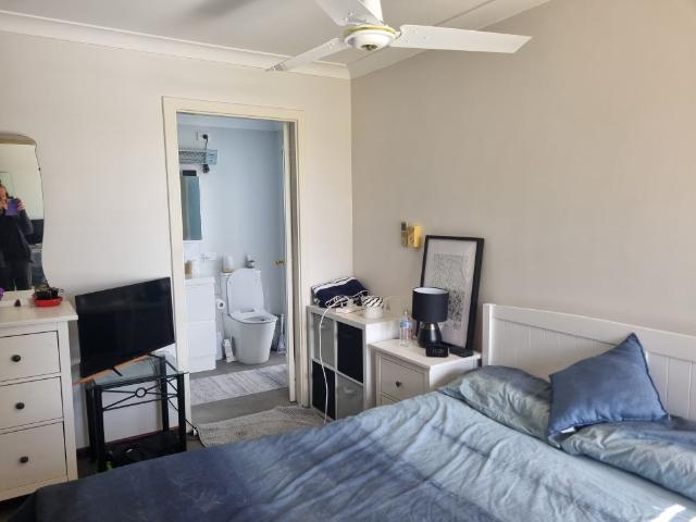 Room for rent in Heathridge, Western Australia