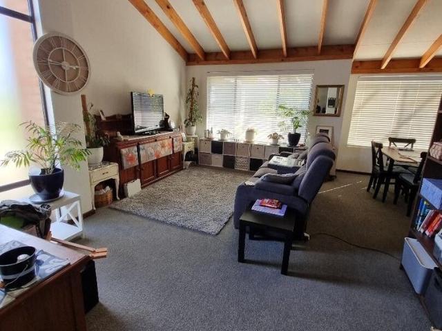 Room for rent in Heathridge, Western Australia