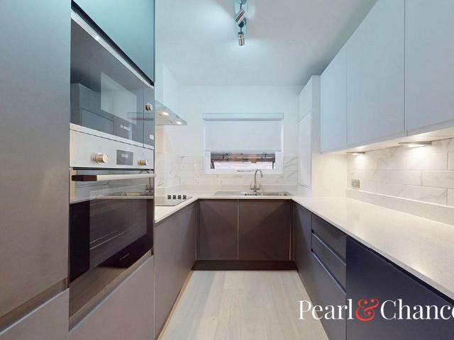 House for rent in Golders Green, Greater London