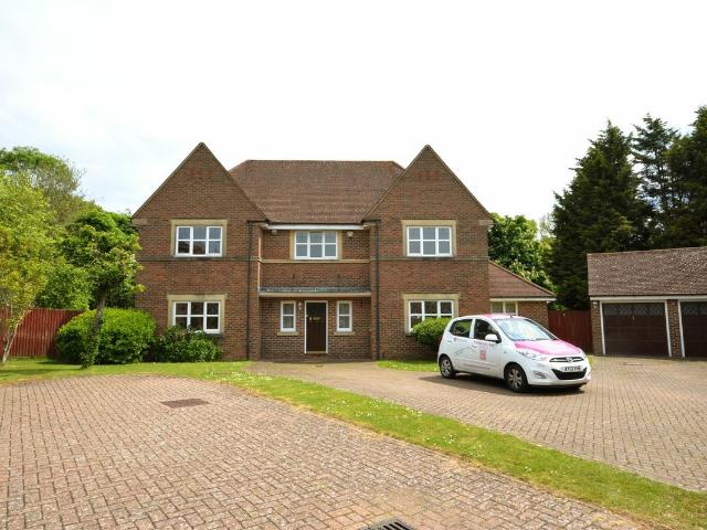 House for rent in Red Hill, Surrey