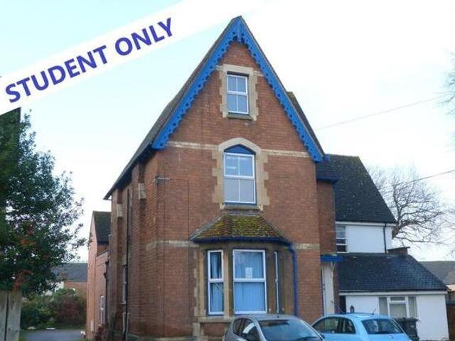 House for rent in Wotton, Gloucester