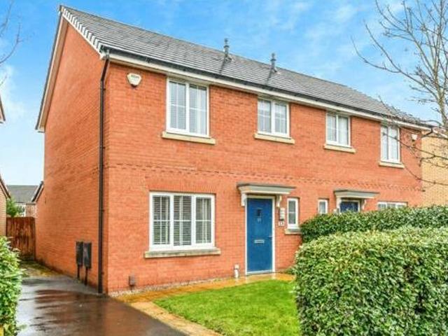 House for sale in Calderstones