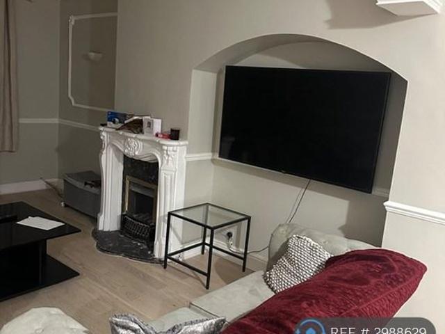 House for rent in London Borough of Barking and Dagenham, Greater London