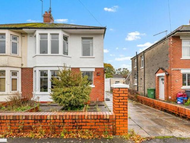 House for sale in Lyons, Greater London