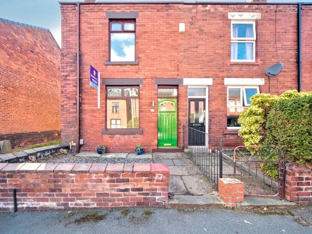 House for rent in Well Court, Wigan