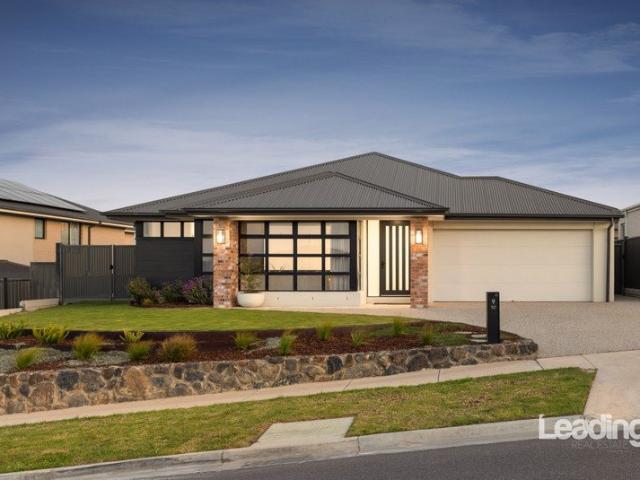 House for sale in Sherwood Grange, Melbourne