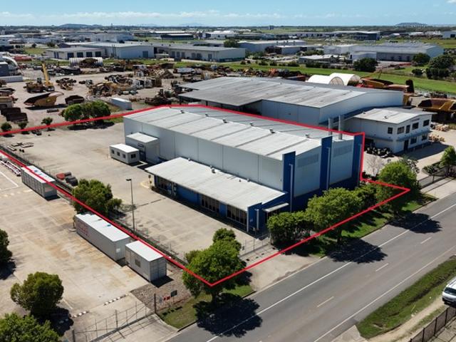 Warehouse for rent in Bakers Creek, Queensland