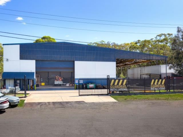 Warehouse for sale in Toronto, Newcastle-Maitland