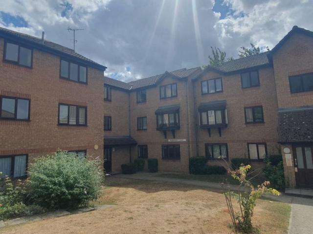 Apartment for rent in Purfleet, Essex