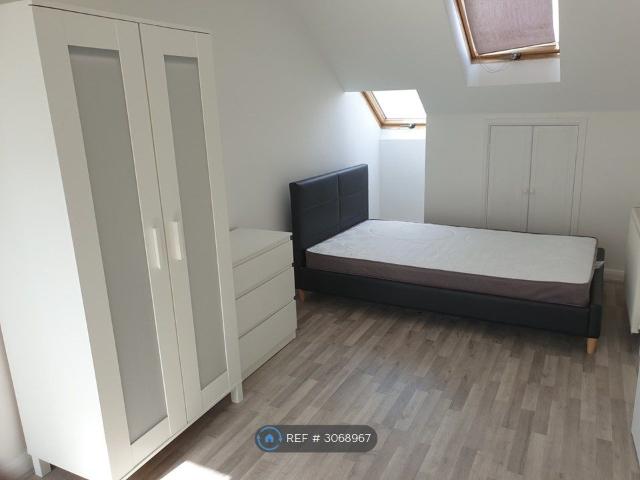 Studio for rent in Glyndon, Greater London