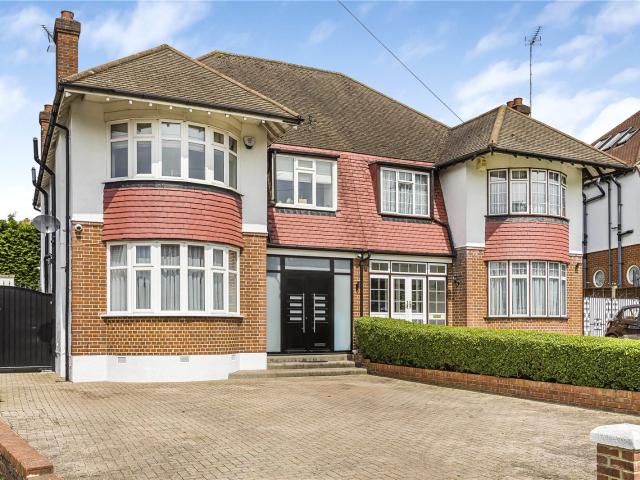 House for rent in Cockfosters, Greater London