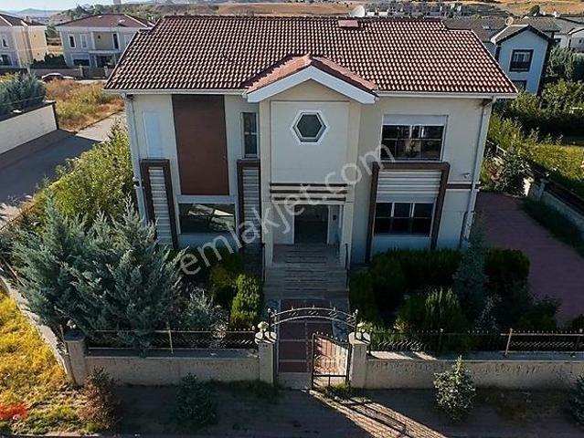 Başarı Villaları, Sivas Merkez içerisinde satılık Villa