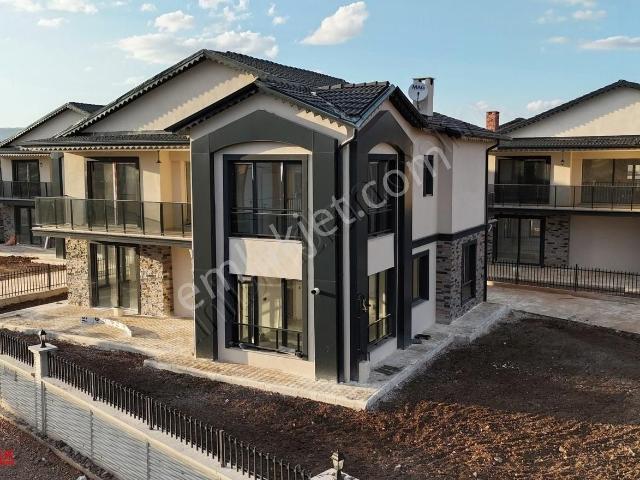 Sivas Merkez içerisinde satılık Villa
