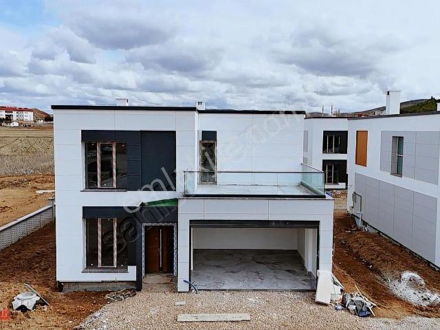 Sivas Merkez içerisinde satılık Villa