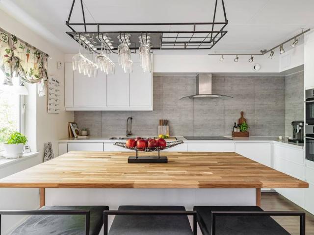 Villa till salu i Huddinge, Stockholm