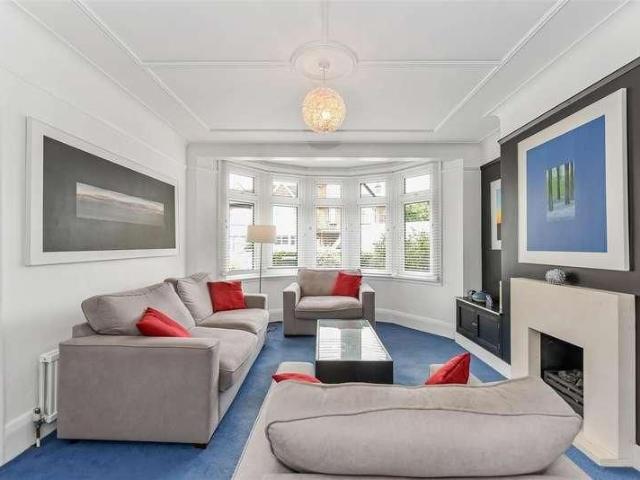 House for rent in Palmers Green, Greater London