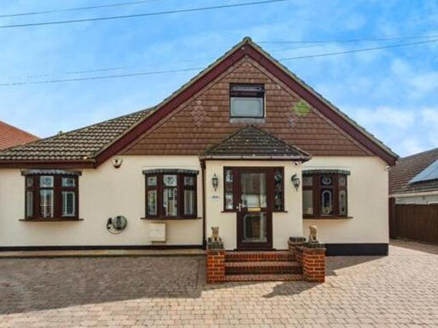 House for sale in Monks Orchard, Kent