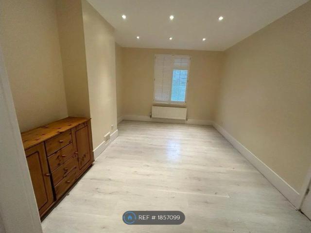 House for rent in Scrattons Farm, Greater London