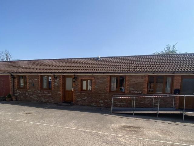 House for rent in Hedging, North Petherton