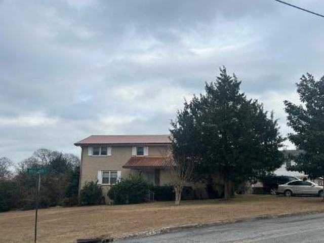 House for sale in Kathleen, Georgia