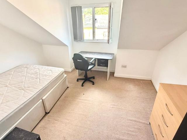 Room for rent in Stirchley, West Midlands