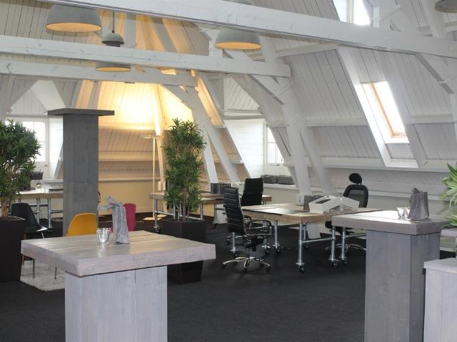 Bedrijfspand te huur in De Engel, Zuid Holland