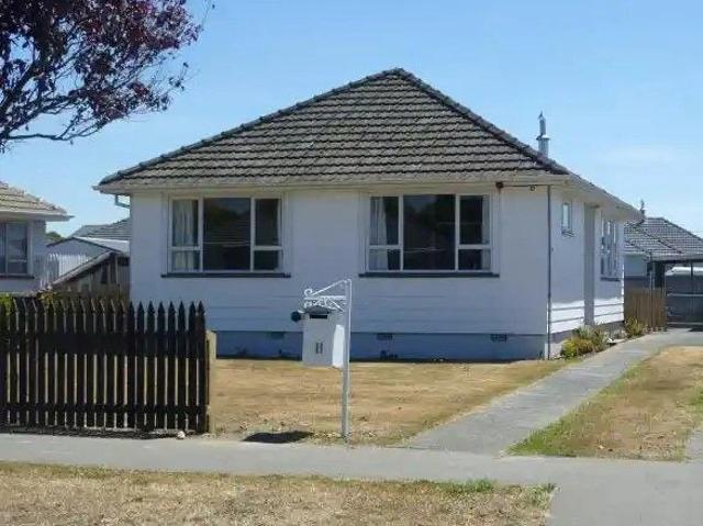 House for rent in Chaslands, Canterbury