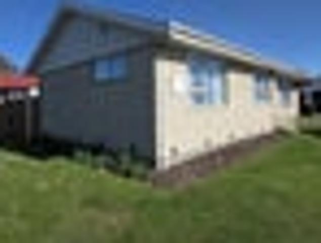 House for rent in Chaslands, Canterbury