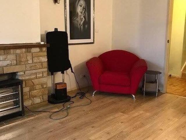 Room for rent in Camerons Creek, Victoria