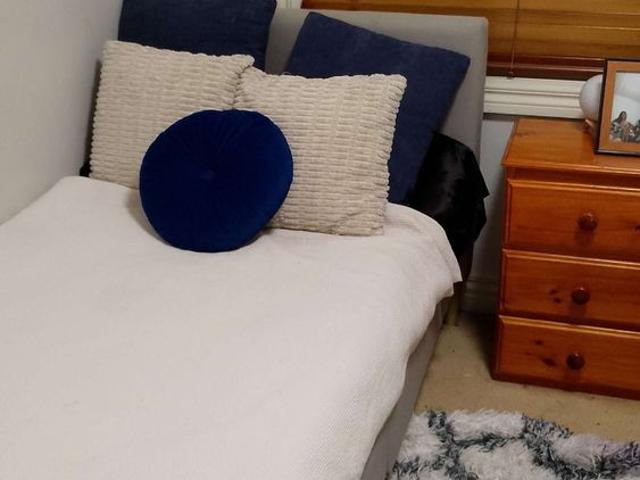 Room for rent in Camerons Creek, Victoria