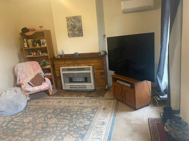 Room for rent in Camerons Creek, Victoria