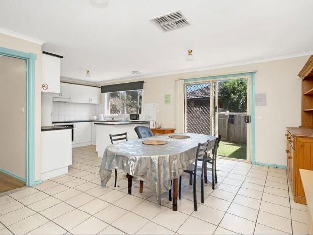 Room for rent in Camerons Creek, Victoria