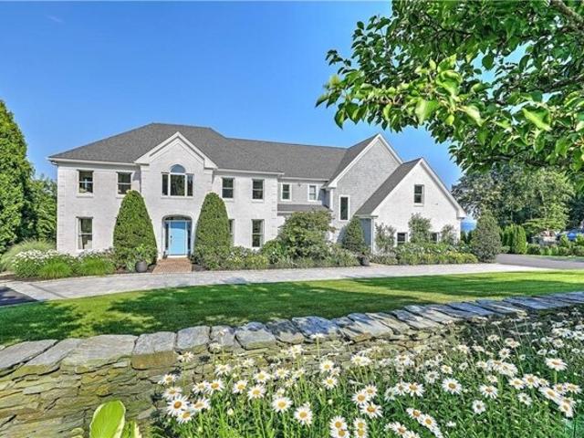 House for sale in Portsmouth, Rhode Island