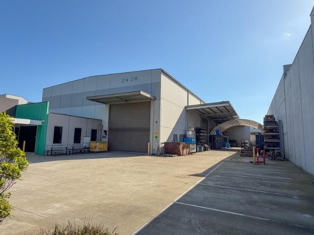 Warehouse for rent in Dandenong South, Melbourne