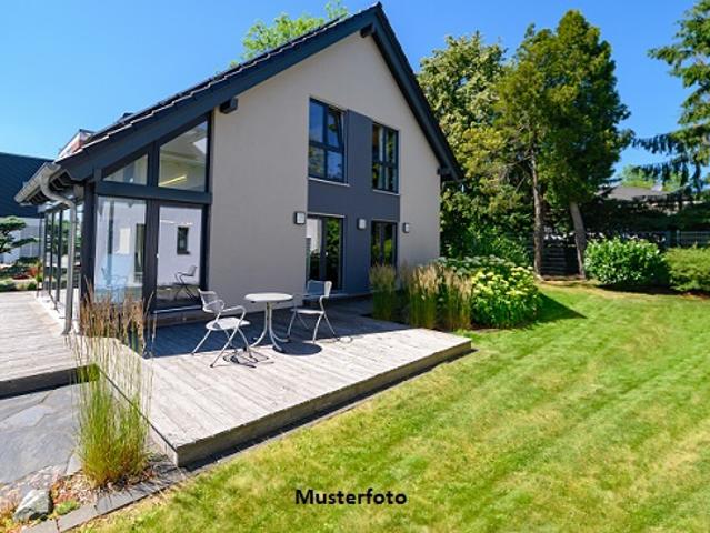 Villa kaufen in Hochneukirch, Jüchen