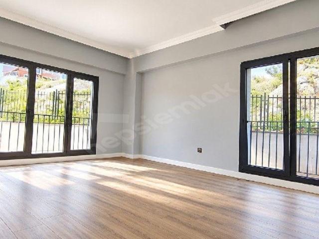 Ümraniye, İstanbul içerisinde satılık mülk