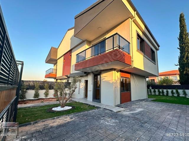 Sariçam, Adana içerisinde satılık Villa