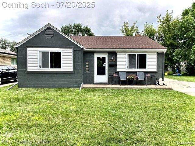 House for sale in Center Line