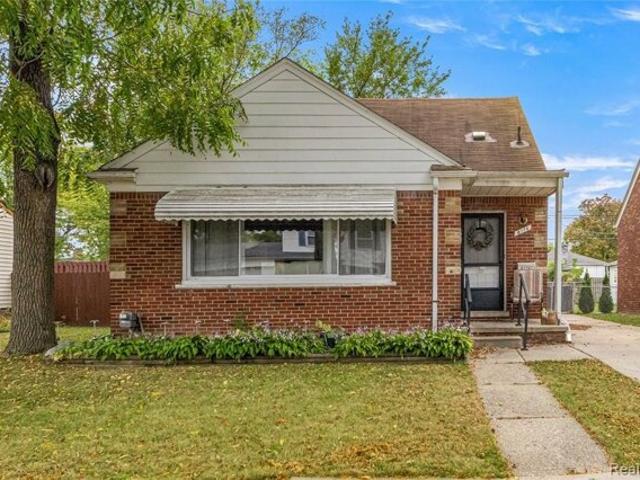 House for sale in Center Line, Michigan