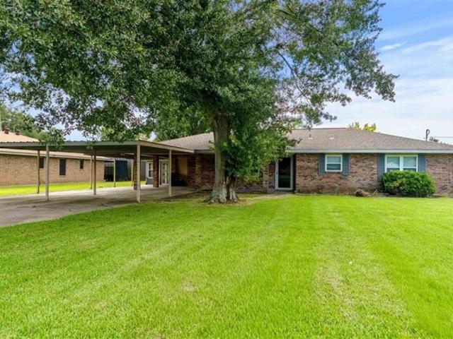 House for sale in Iowa, Louisiana