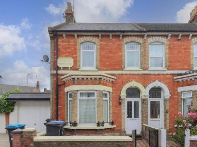 House for sale in Westbrook, Acol