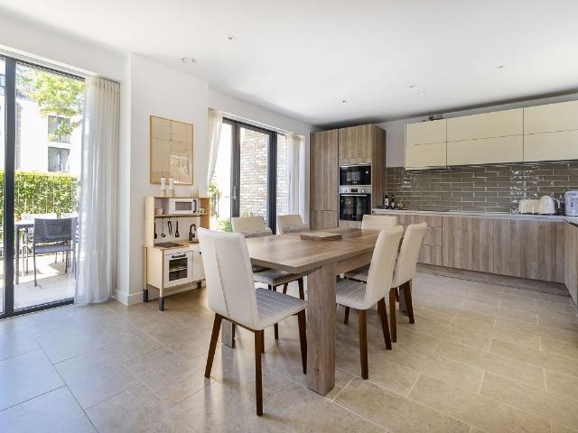House for rent in Southfields, Greater London