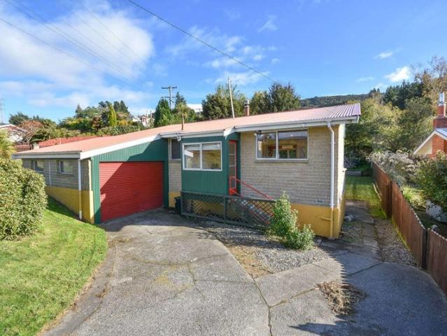 House for rent in Otakou