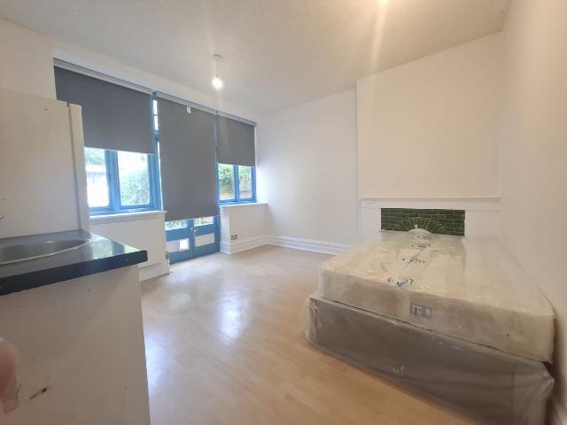 Room for rent in Golders Green, Greater London