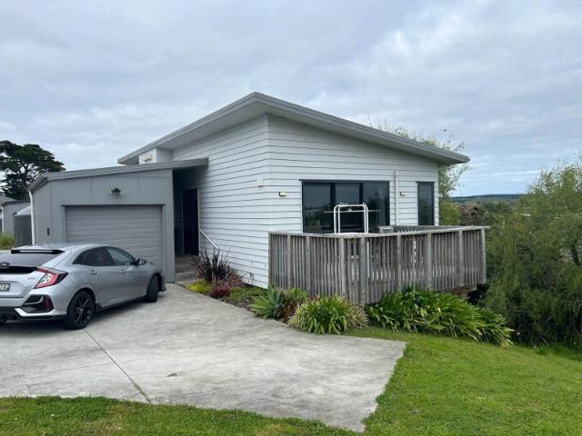 House for rent in Helensville, Rodney
